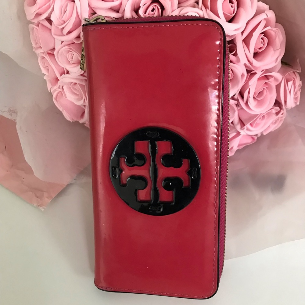 Tory Butch  wallet - Picture 3 of 10